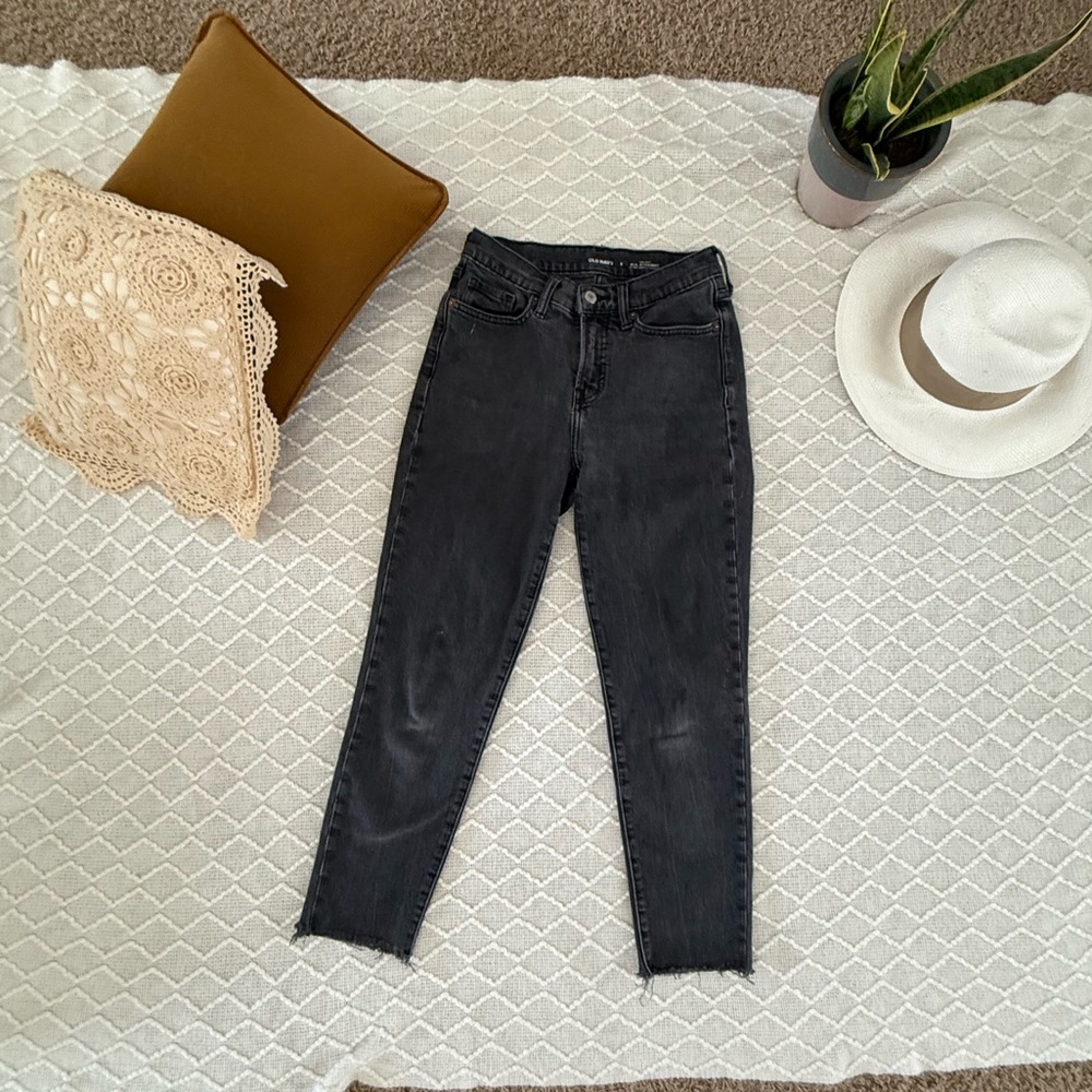 🖤 Old Navy High Rise OG Straight Distressed, size 2